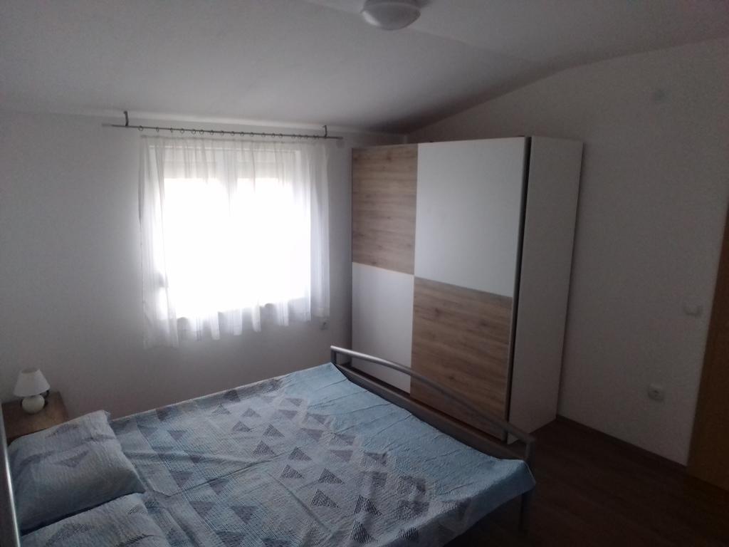 Tomek Apartment Vir Εξωτερικό φωτογραφία