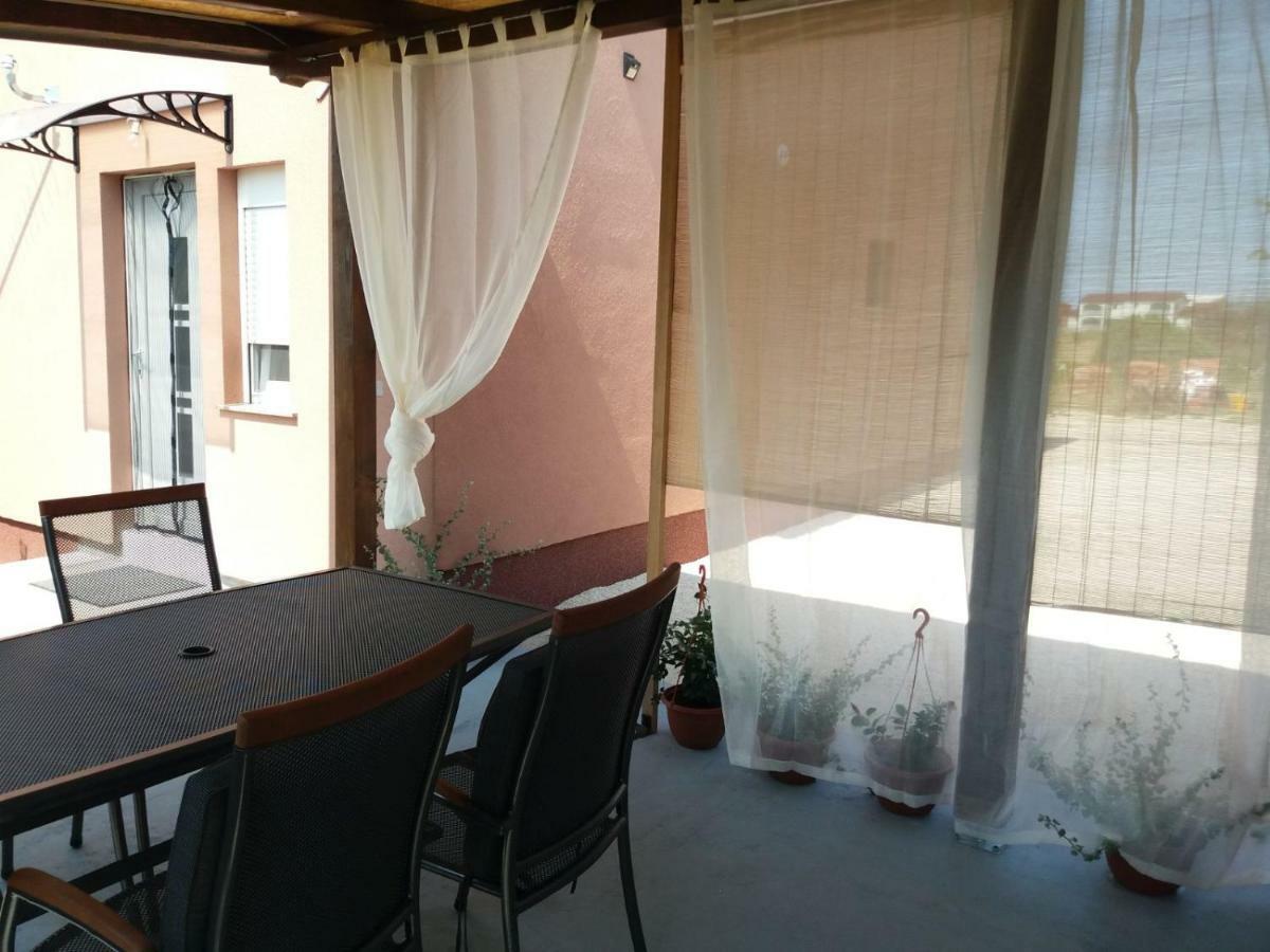 Tomek Apartment Vir Εξωτερικό φωτογραφία